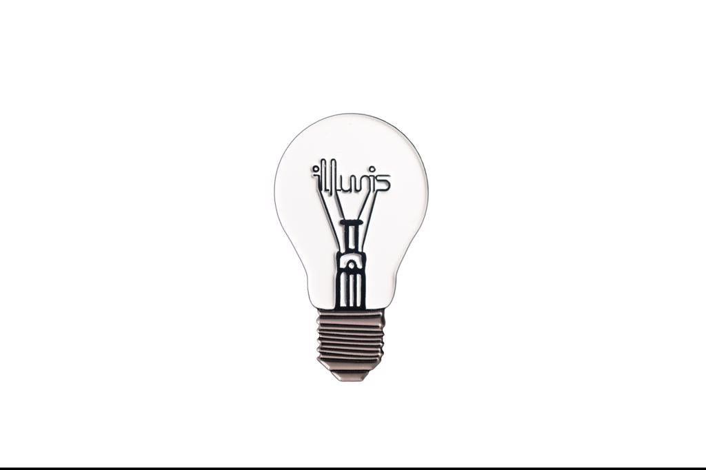 illunis | Light Bulb Logo Pin